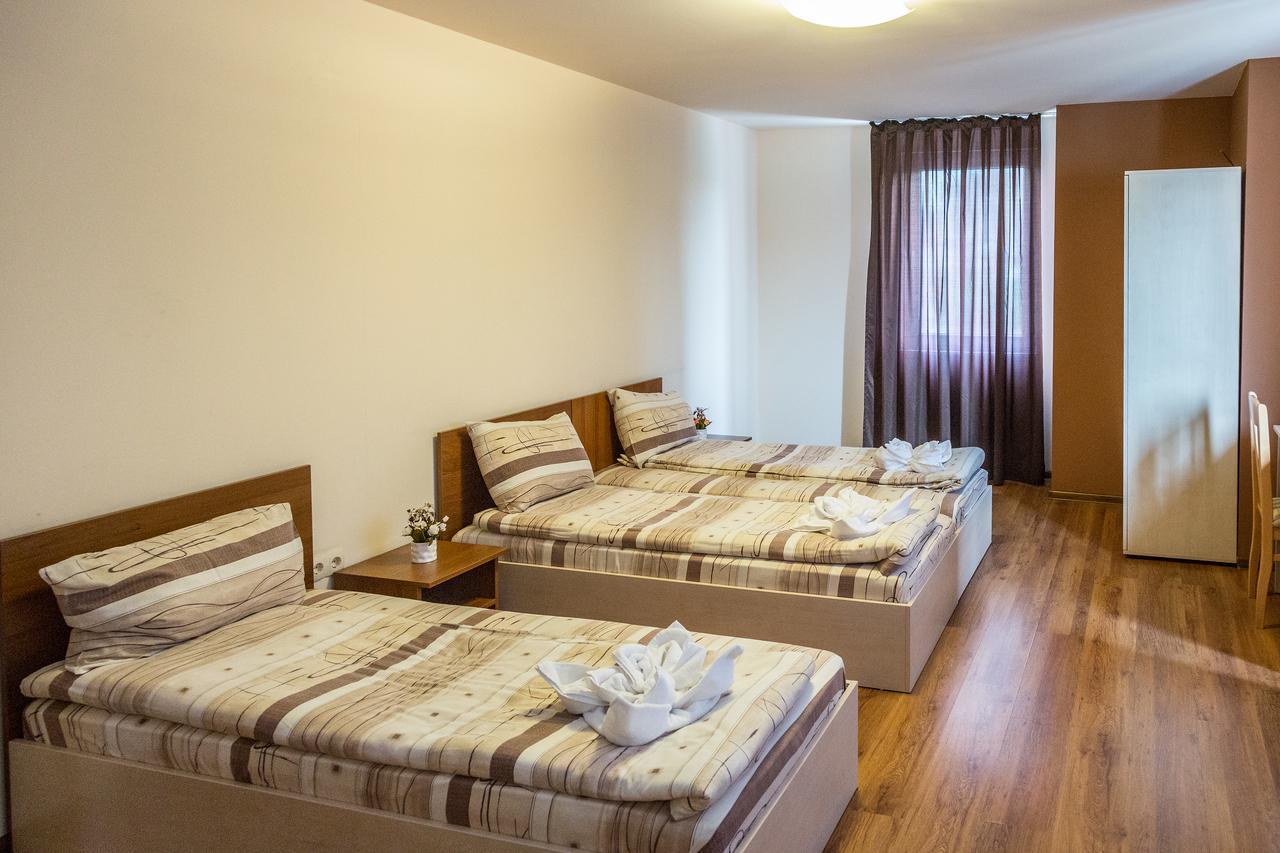 Hotel West Blagoevgrad Esterno foto